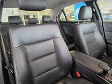 Mercedes-Benz E Class 2.1 E250 CDI BlueEfficiency Avantgarde Saloon 4dr Diesel G-Tronic+ Euro 5 (s/s) (204 ps) 