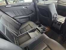 Mercedes-Benz E Class 2.1 E250 CDI BlueEfficiency Avantgarde Saloon 4dr Diesel G-Tronic+ Euro 5 (s/s) (204 ps) 