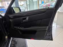 Mercedes-Benz E Class 2.1 E250 CDI BlueEfficiency Avantgarde Saloon 4dr Diesel G-Tronic+ Euro 5 (s/s) (204 ps) 