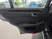 Mercedes-Benz E Class 2.1 E250 CDI BlueEfficiency Avantgarde Saloon 4dr Diesel G-Tronic+ Euro 5 (s/s) (204 ps) 