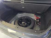 Mercedes-Benz E Class 2.1 E250 CDI BlueEfficiency Avantgarde Saloon 4dr Diesel G-Tronic+ Euro 5 (s/s) (204 ps) 