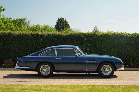 DB5  Coupe 0.0  Petrol