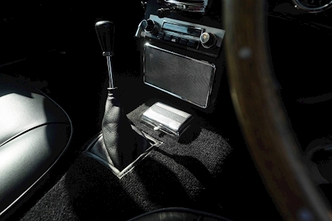 DB5  Coupe 0.0  Petrol