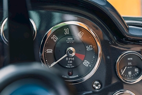 DB5  Coupe 0.0  Petrol