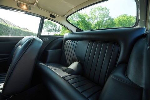 DB5  Coupe 0.0  Petrol