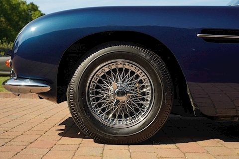 DB5  Coupe 0.0  Petrol