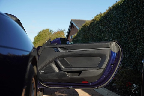 2019 Porsche 911 Carrera 4S Cabriolet