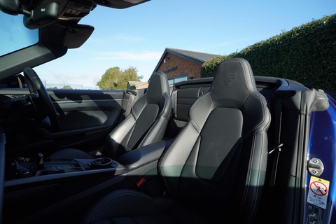 2019 Porsche 911 Carrera 4S Cabriolet