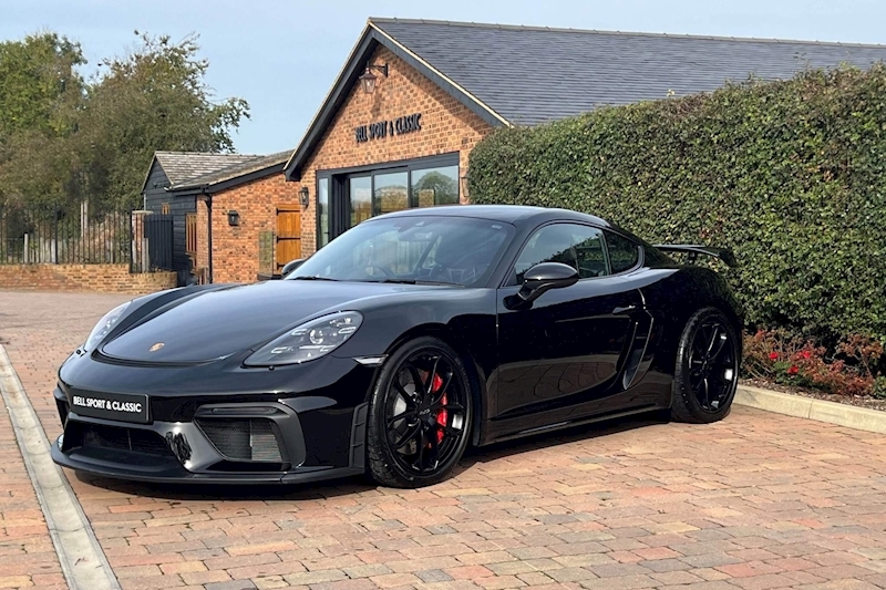 2020 Porsche 718 Cayman GT4 Manual