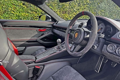 2020 Porsche 718 Cayman GT4 Manual