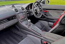 2020 Porsche 718 Cayman 4.0 GT4 