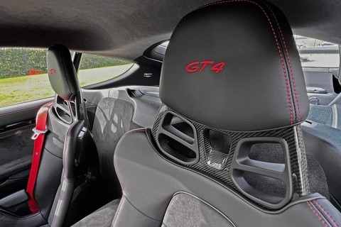 2020 Porsche 718 Cayman GT4 Manual