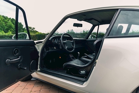 3.7 993 Carrera RS Limited Edition Coupe 2dr Petrol Manual (300 bhp)