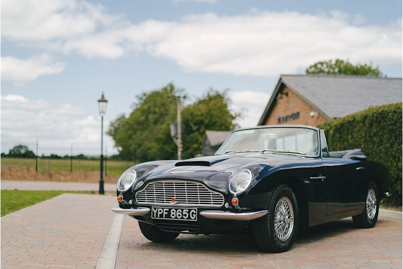 1968 Aston Martin DB6 Volante