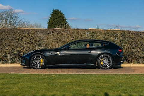 2011 Ferrari FF V12