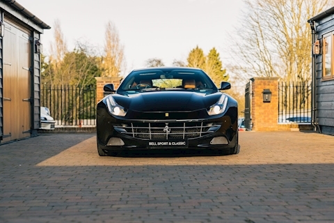 2011 Ferrari FF V12