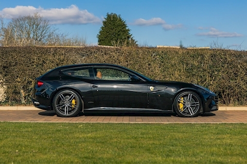 2011 Ferrari FF V12