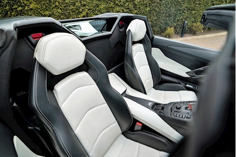 2014 Lamborghini Aventador LP700-4 Roadster