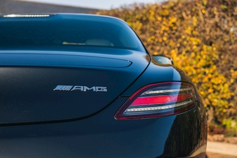 2010 Mercedes-Benz SLS AMG Coupe