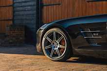 2010 Mercedes-Benz SLS AMG Coupe 6.2 