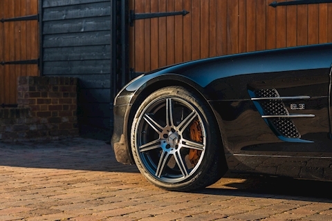 2010 Mercedes-Benz SLS AMG Coupe