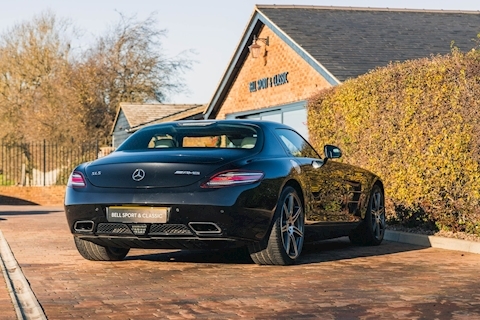 2010 Mercedes-Benz SLS AMG Coupe