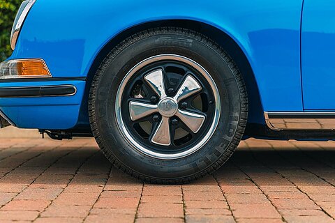 T 2.2 2dr Saloon Manual Petrol