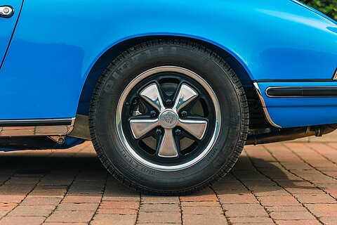 T 2.2 2dr Saloon Manual Petrol