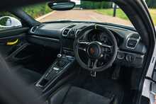 2016 Porsche Cayman 981 GT4 