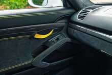 2016 Porsche Cayman 981 GT4 