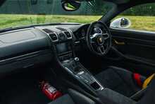 2016 Porsche Cayman 981 GT4 