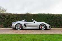 2022 Porsche 718 Spyder Manual 