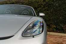 2022 Porsche 718 Spyder Manual 