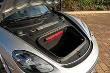 2022 Porsche 718 Spyder Manual 