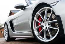 2022 Porsche 718 Spyder Manual 