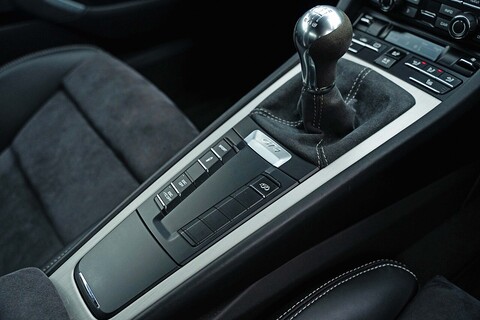 3.8 981 GT4 Coupe 2dr Petrol Manual Euro 6 (385 ps)