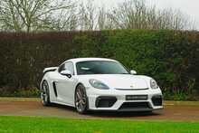 2022 Porsche 718 Cayman GT4 