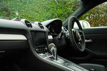 2022 Porsche 718 Cayman GT4 