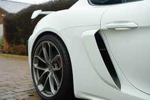 2022 Porsche 718 Cayman GT4 