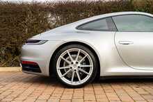 2023 Porsche 911 Carrera 