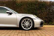 2023 Porsche 911 Carrera 