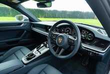 2023 Porsche 911 Carrera 