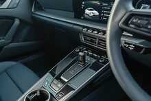 2023 Porsche 911 Carrera 
