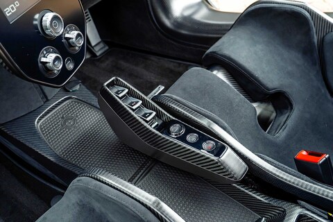 Senna  Coupe 4.0 Automatic Petrol