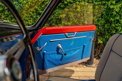 Double Bubble Coupe 747 Manual Petrol