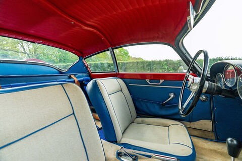 Double Bubble Coupe 747 Manual Petrol