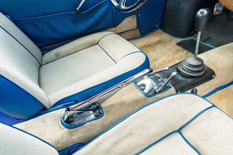 Double Bubble Coupe 747 Manual Petrol