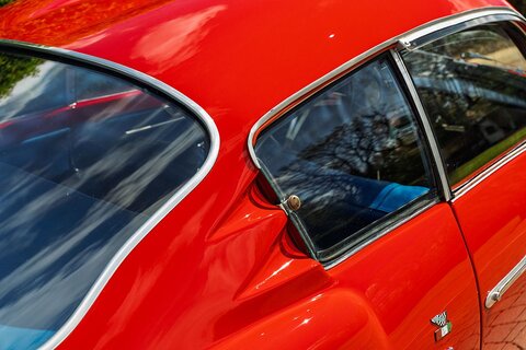 Double Bubble Coupe 747 Manual Petrol