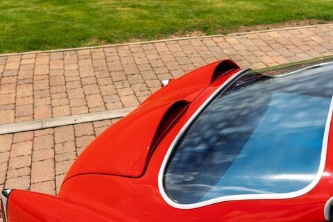 Double Bubble Coupe 747 Manual Petrol