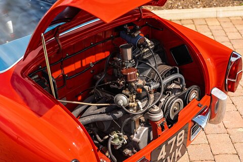 Double Bubble Coupe 747 Manual Petrol